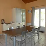 Maison Lumineuse Avec Jardin - 4 Personnes - Fr-1-540-286