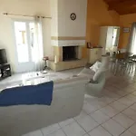 Maison Lumineuse Avec Jardin - 4 Personnes - Fr-1-540-286