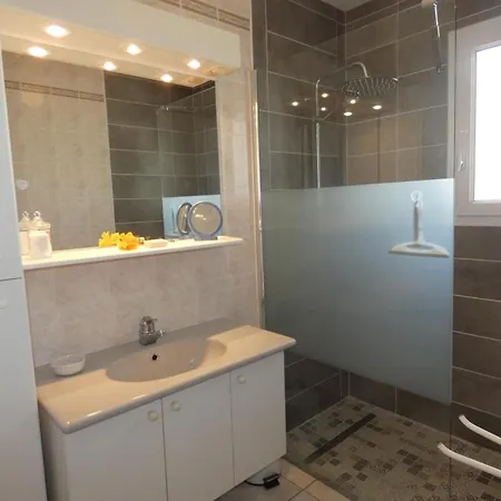 Maison Lumineuse Avec Jardin - 4 Personnes - Fr-1-540-286 * Notre-Dame-de-Monts