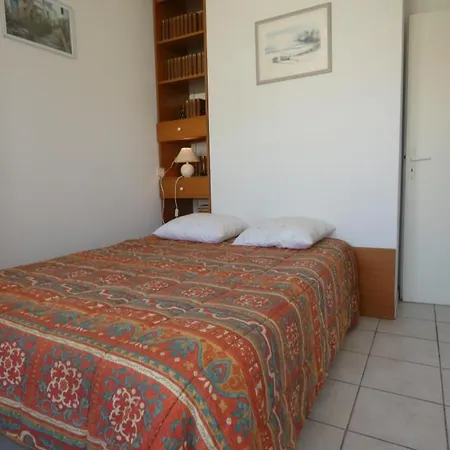 Maison Lumineuse Avec Jardin - 4 Personnes - Fr-1-540-286 *