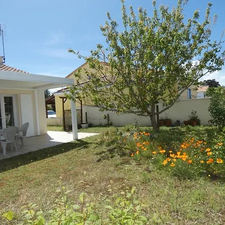Maison Lumineuse Avec Jardin - 4 Personnes Ferienhaus