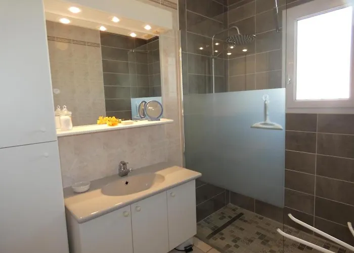 Maison Lumineuse Avec Jardin - 4 Personnes - Fr-1-540-286 * Notre-Dame-de-Monts